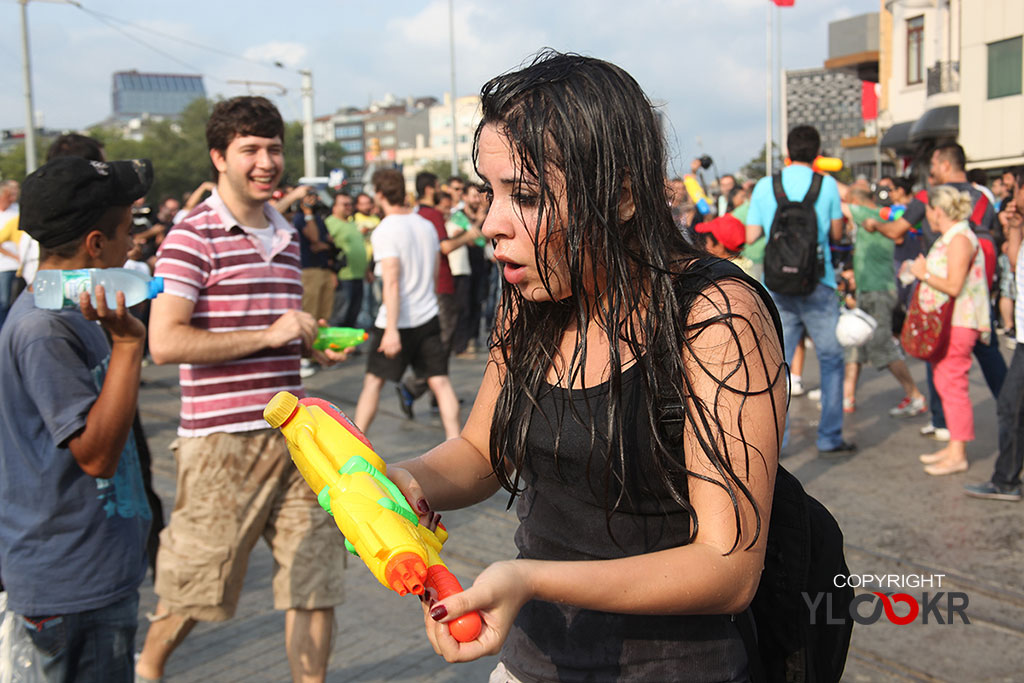 Gezi Parkı; Taksim Meydanı; Su Savaşı 4