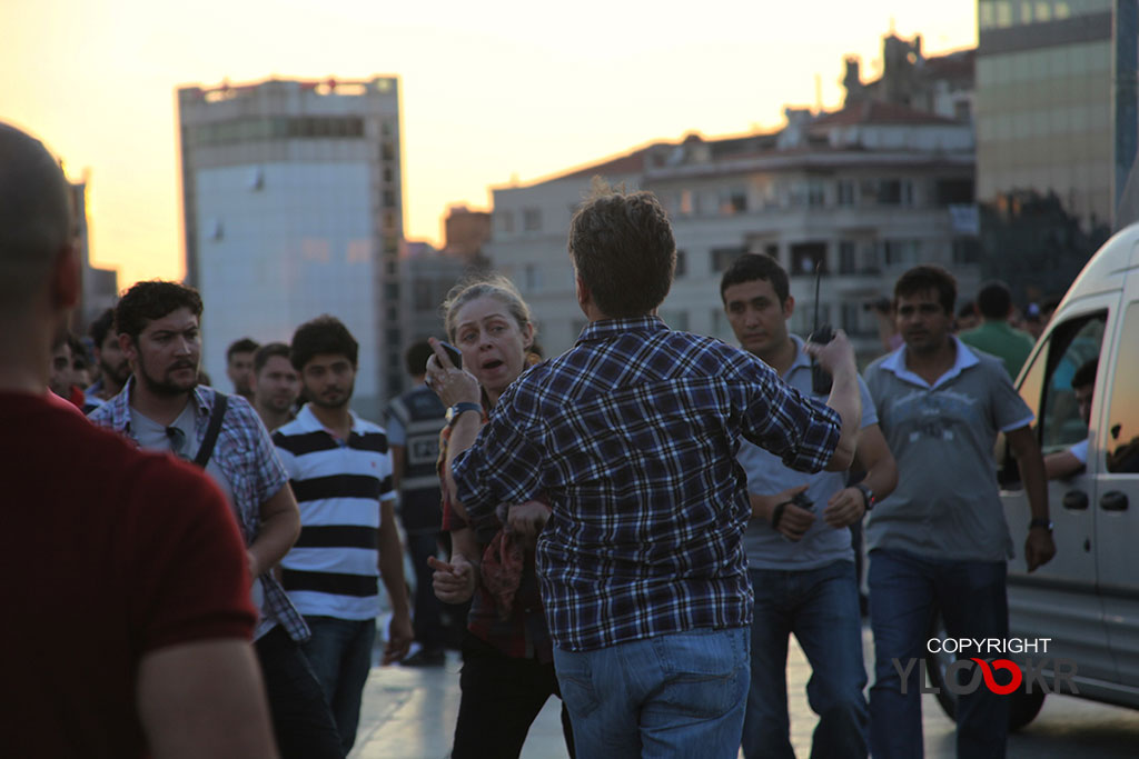 Çapulcu Düğünü; Gezi Parkı, polis müdahalesi 3
