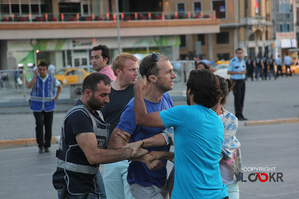 Çapulcu Düğünü; Gezi Parkı, polis müdahalesi, gözaltı 2