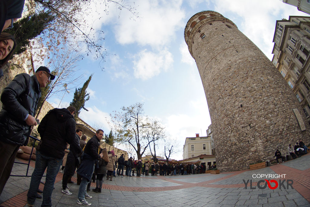 İstanbul; Street Photography; 31 Aralık 2012; Yılbaşı; Galata Kulesi; Turist 1