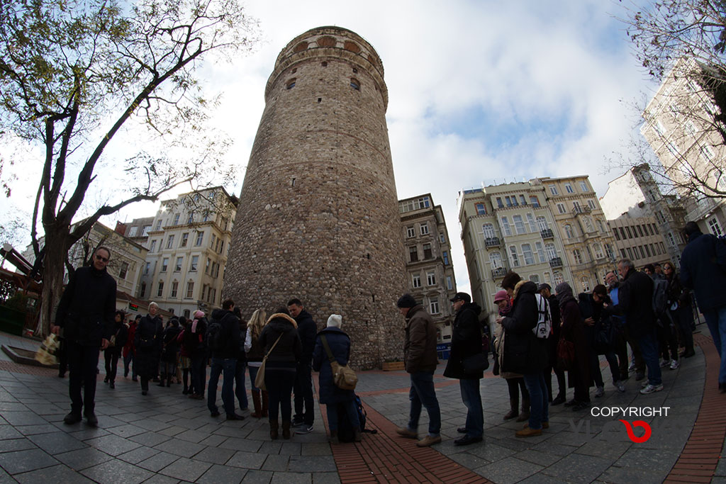 İstanbul; Street Photography; 31 Aralık 2012; Yılbaşı; Galata Kulesi; Turist 2